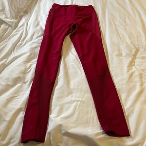 Dark pink leggings